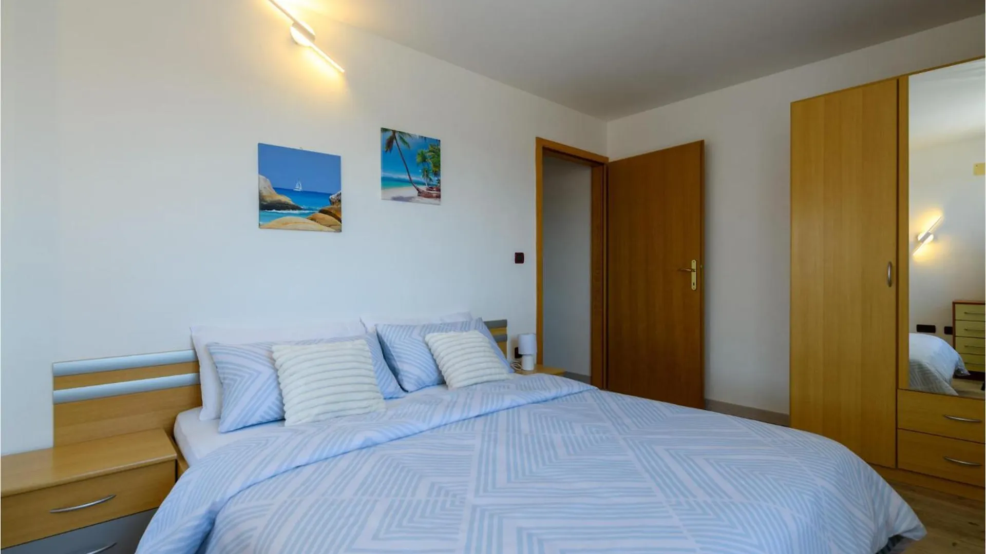 5 Bedroom Stunning Home In Labin Raša 0*,  Chorvatsko